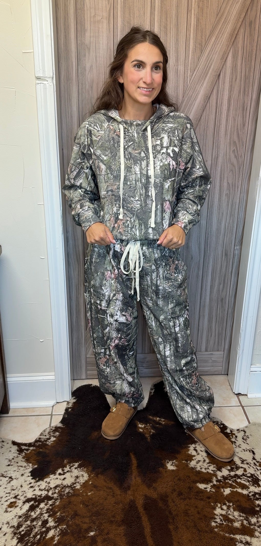 Girls Hunt Too Sweat Pants