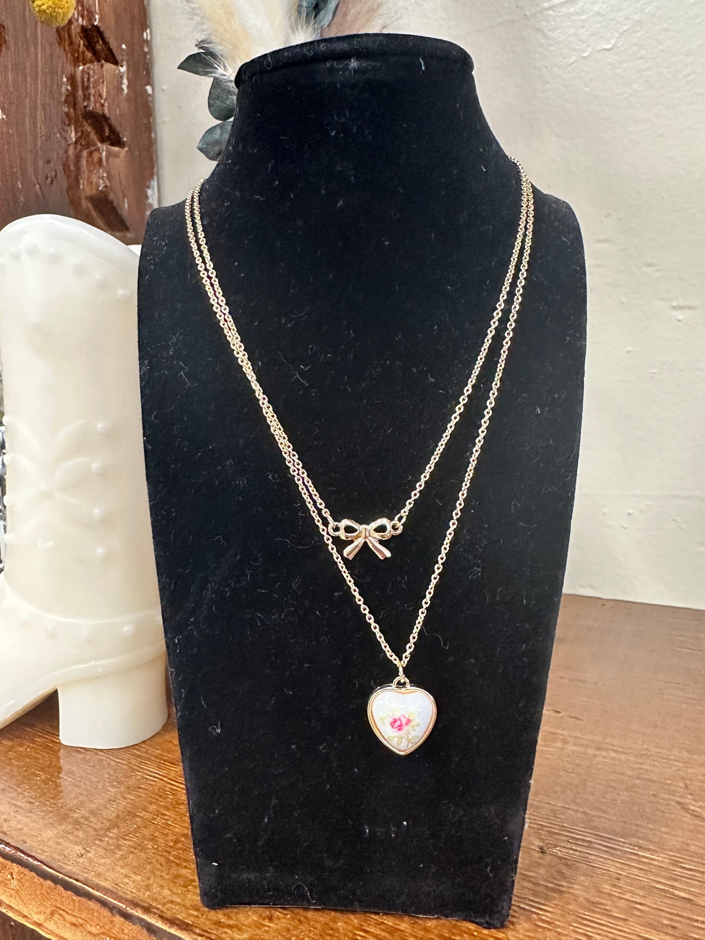 Vintage bow necklace
