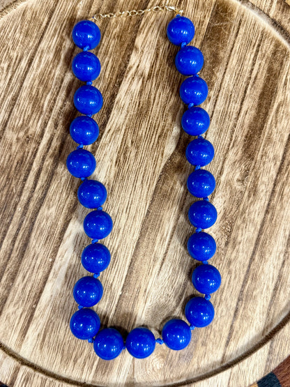 Bubblegum ball necklace
