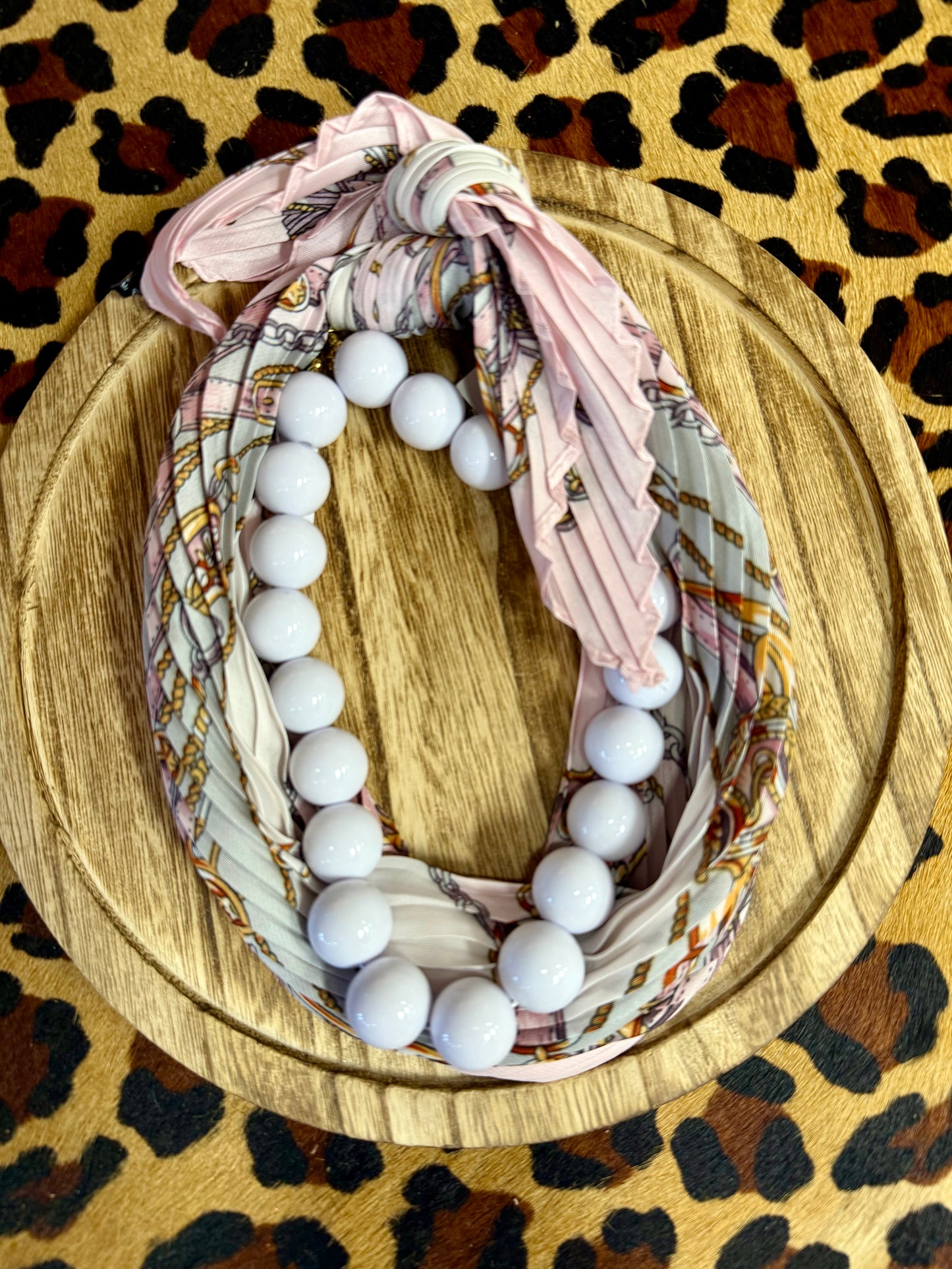 Bubblegum ball necklace