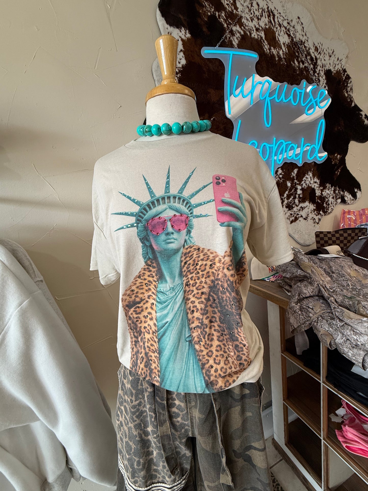 Sassy leader tee