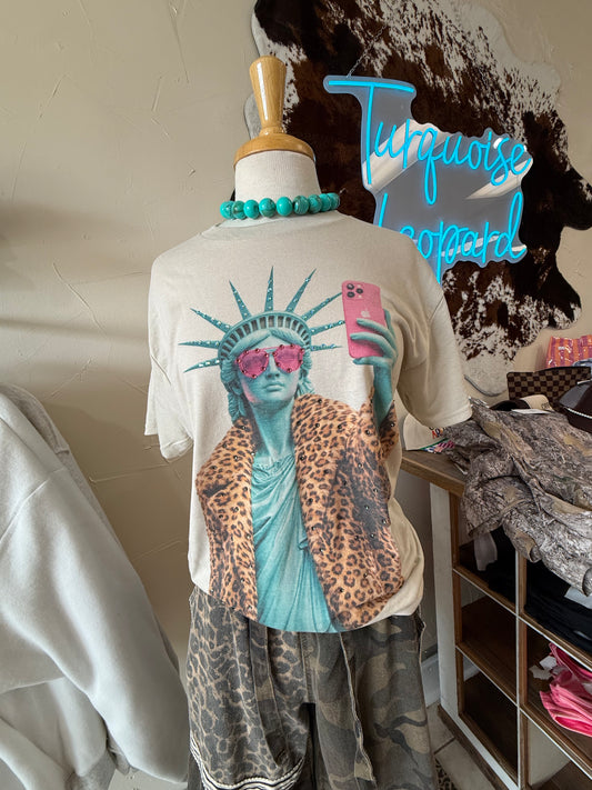 Sassy leader tee